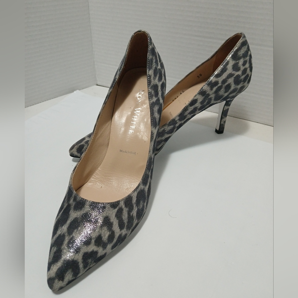 Ron White Leopard Print Heels Size 8